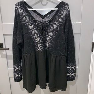 TORRID Top NEW WITHOUT TAGS in WOMENS Size 2